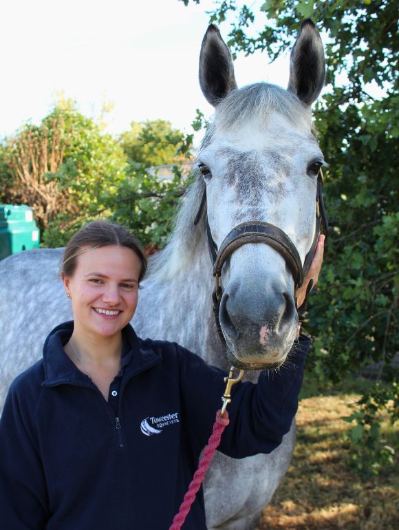 Becky Jenkins BVMedSci (Hons) BVMBVS (Hons) MRCVS